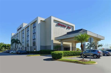 Locations Hotels Near Me Looking for a specific amenity Pet-friendly hotels near me A number of our brands are pet-friendly, so you can bring the entire family. . Closest hampton inn